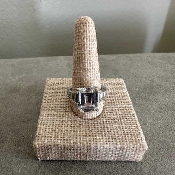 CZ & sterling silver fashion ring by Absolute - Picture 14 of 14